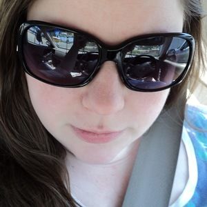 Meet your Posher, Meredyth